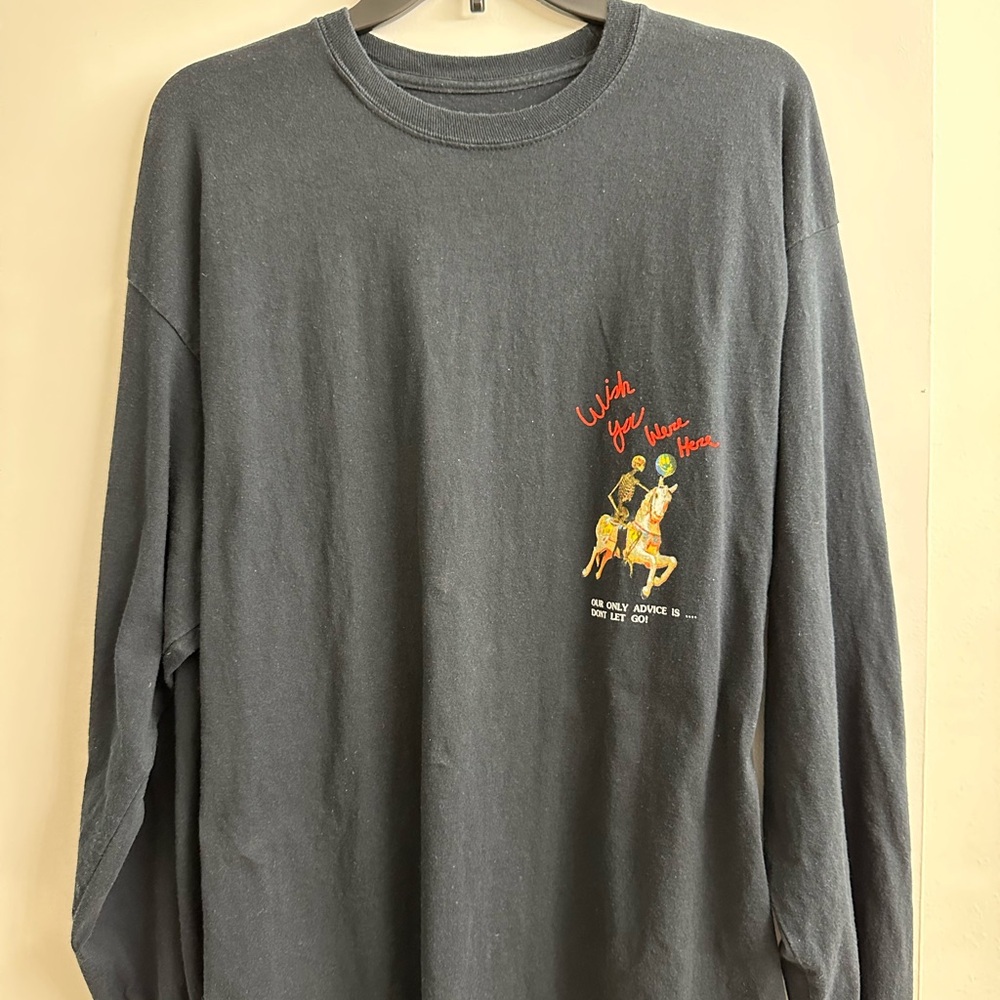 Travis Scott Astroworld long sleeve size large in excellent condition